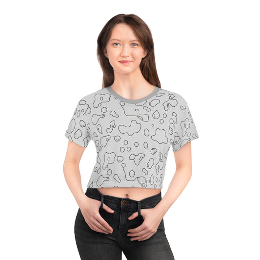 Abstract Leopard Print Crop Tee — All-Over Pattern Casual Top